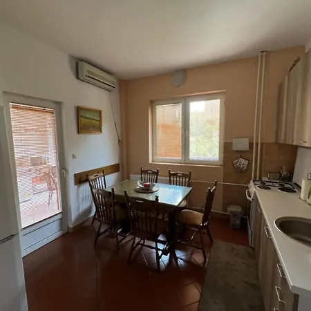 S&t Cozy With Balcony And A Free Parking *